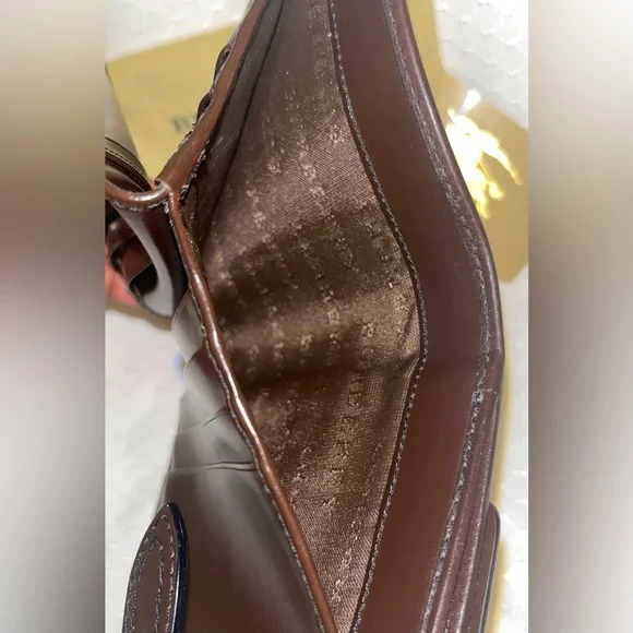 Authentic Burberry Haymarket Check Buckle Trifold Wallet - Unisex - Picture 15 of 17